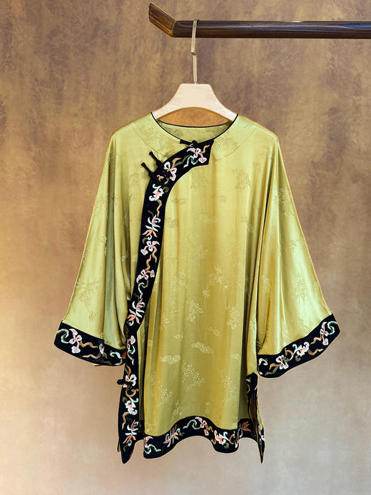 B241079-T二大衫 商品图0