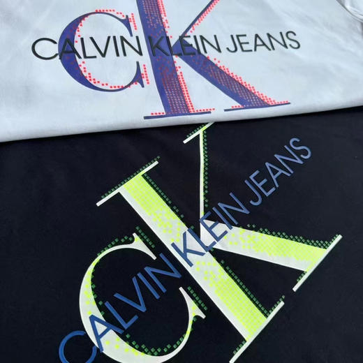 正品 CK Jeans25春夏新款 字母 短袖T恤

保真支持鉴定 部分带吊牌随机发 吊牌价690  面料好到爆炸  上身非常舒服 到手便知

黑色 白色 S M L XL 商品图5