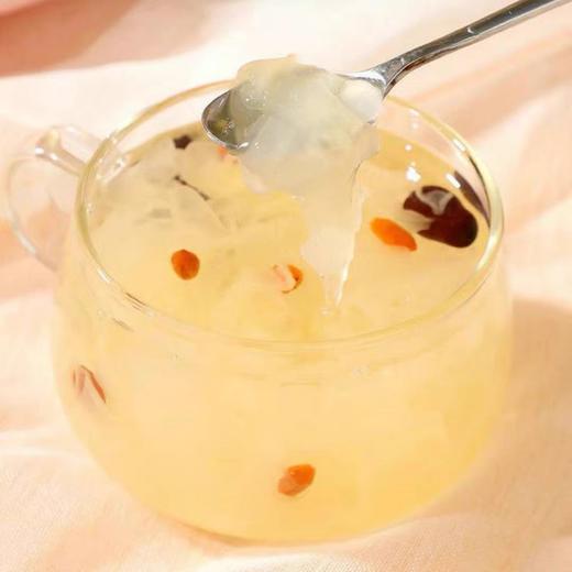 【1件起全国包邮】王小珥 鲜炖有机银耳羹 即食免煮瓶装0脂肪（198g*6瓶*1箱） 商品图4