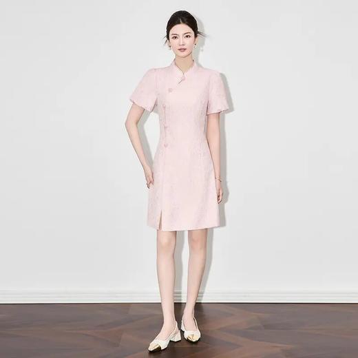 【高货wl】全新升级【铂金会员312/天猫419/差价107】(95558) 洛诗琳新中式端庄温婉国风立领斜襟肌理提花天丝连衣裙 商品图2