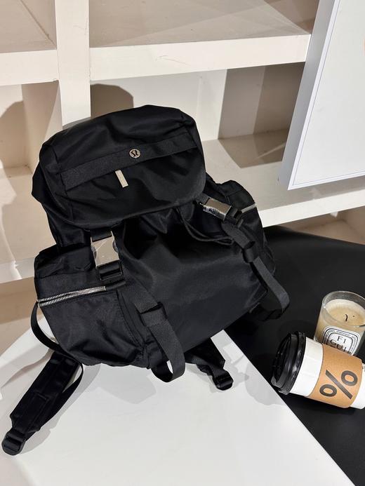 点此购买 Lululemon露露Wunderlust mini双肩背包 sz 313912 商品图14