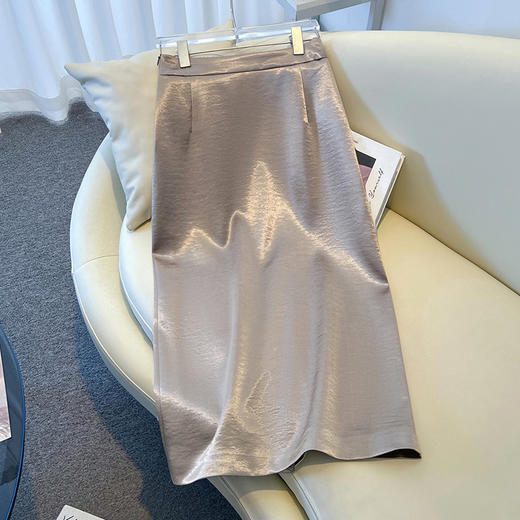 丁摩 香槟色缎面半身裙女春秋新款高腰垂感a字裙气质醋酸直筒裙子5ZF-2658 商品图1