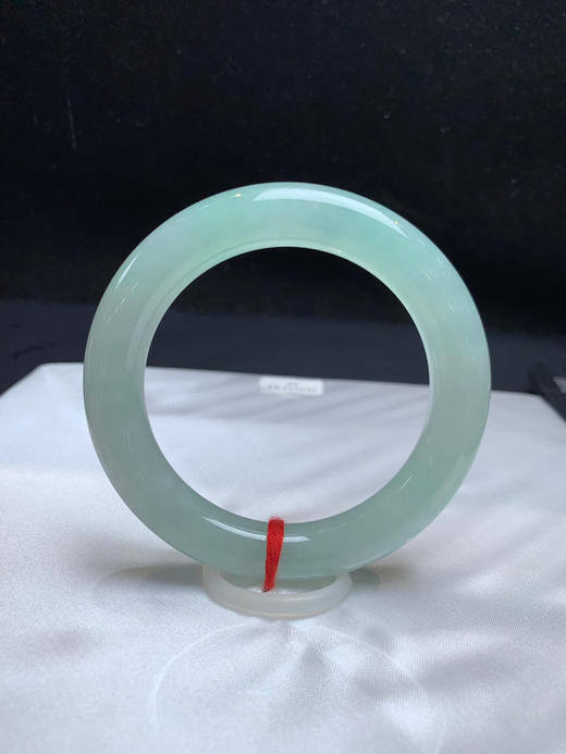 612573，55.冰底葡萄肉圆条，整圈带浅绿底色，冰润清新 商品图1