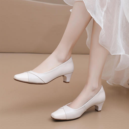 丁摩 新款中跟软底中年女鞋春秋真皮妈妈鞋小码浅口皮单鞋女5ZF-7806 商品图2