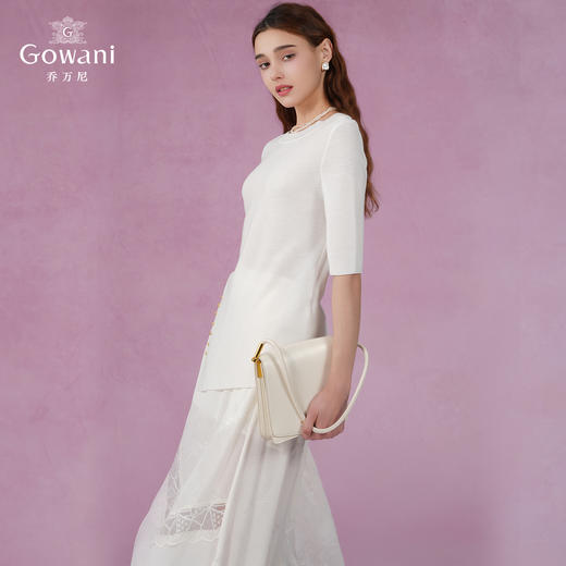 【两色可选】乔万尼冰丝打底针织衫女薄款小香风设计感圆领夏款中袖EI2M812 商品图2