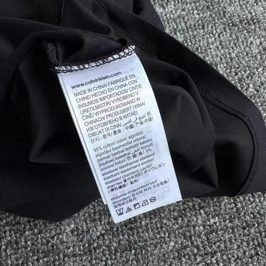 正品 CK Jeans25春夏新款 字母 短袖T恤

保真支持鉴定 部分带吊牌随机发 吊牌价690  面料好到爆炸  上身非常舒服 到手便知

黑色 白色 S M L XL 商品图7