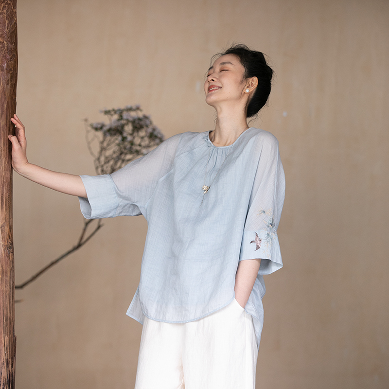 牧衣游原创 手工刺绣苎麻套头衫新品轻薄清凉文艺百搭上衣 若沐