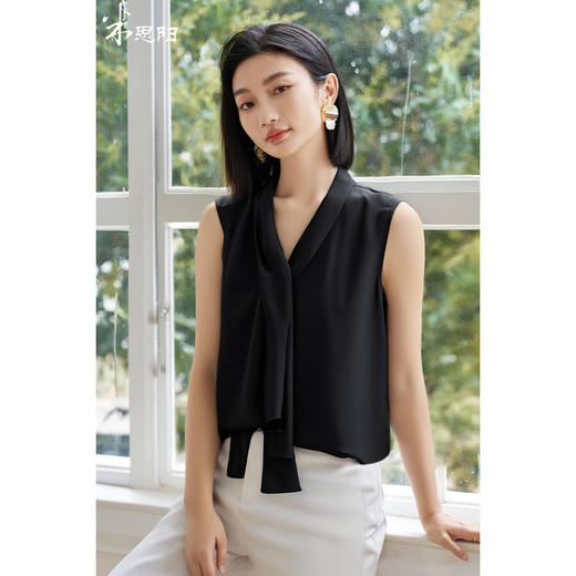 【预售7天】米思阳2026夏季新款通勤优雅缎面小衫无袖直筒系带领显瘦百搭上衣女1866 商品图0
