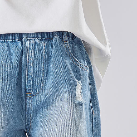 笛莎Deesha 童装女童裤子2025夏新款女童时尚抓须破洞设计牛仔短裤 商品图3