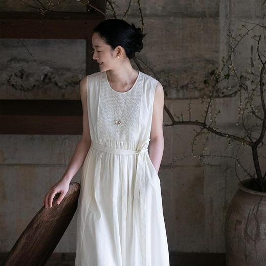 牧衣游原创 机绣纯棉无袖连衣裙 限量福利款 星辰思不支持会员折 商品图0