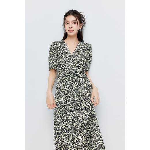 【商场同款】诗凡黎v领碎花连衣裙2024夏新款漂亮中长裙3F4290241 商品图1