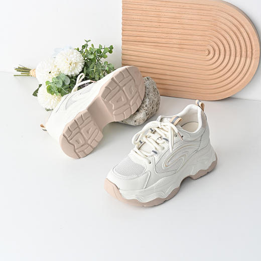 经典鲨2025年夏季新款牛皮革薄款网面透气舒适跑步运动休闲鞋女KW160-529181 商品图2