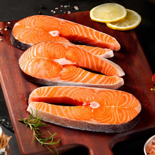 【斌哥优选】智利三文鱼排。只选肥美的鱼中段。野生三文鱼，富含omega-3等微量元素。优质不饱和脂肪，可煎、可蒸、可炒。辅食减脂餐常客。 商品图5