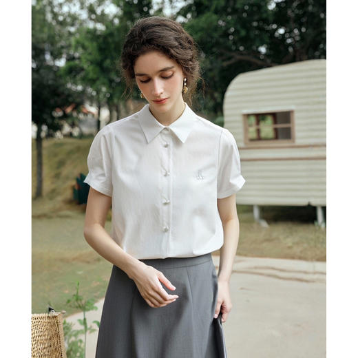 OLrain欧芮儿2025夏季新款miu系精美刺绣短袖衬衫单排多扣上衣女 商品图2