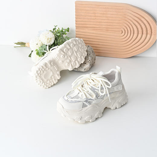 经典鲨2025夏季新款百搭薄款网面透气舒适厚底显高休闲老爹鞋女KW160-529101 商品图2