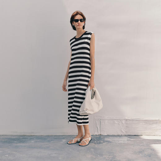 【商场同款】麦檬莫代尔亚麻混纺针织连衣裙5F4192381 商品图1