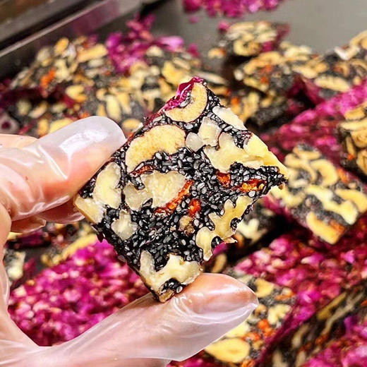 【手工阿胶糕】真驴皮的阿胶，真材实料，阿胶含量在30%，辅料新鲜采购，现做现发，无防腐剂，小火慢熬2小时！ 商品图0