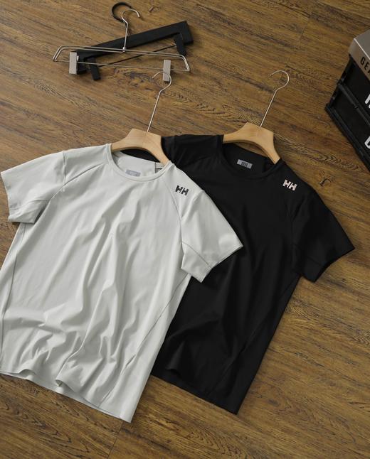 点此购买 海丽汉森夏季男士抗菌日常休闲运动轻薄舒适圆领短袖T恤 md 314024 商品图8