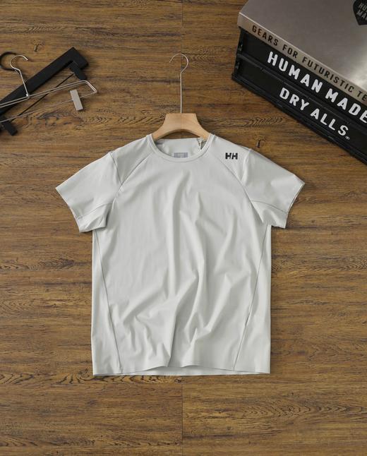 点此购买 海丽汉森夏季男士抗菌日常休闲运动轻薄舒适圆领短袖T恤 md 314024 商品图3