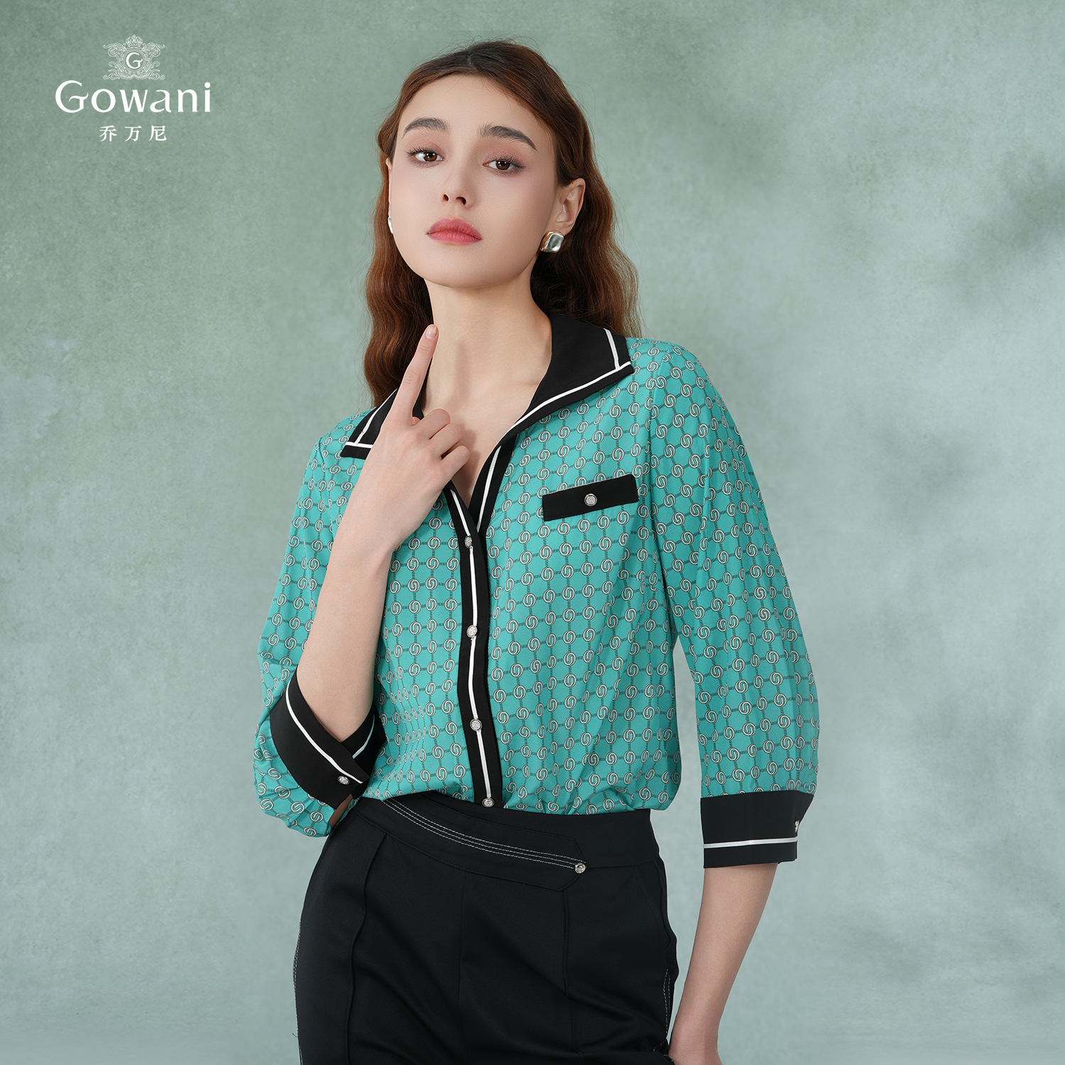 乔万尼重磅真丝撞色印花贵气时尚衬衫EI2C841