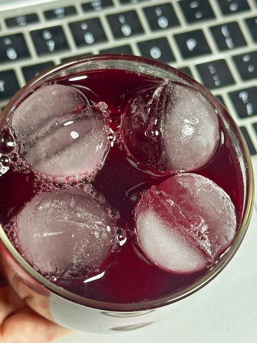 新品❗️耶气满满NFC葡萄汁简直不要太好喝❗️ 一袋喝掉15颗巨峰葡萄🍇 100%葡萄汁 【耶气满满100%葡萄汁】精选北纬26°鲜果基地 自然甜度18°+ 商品图1