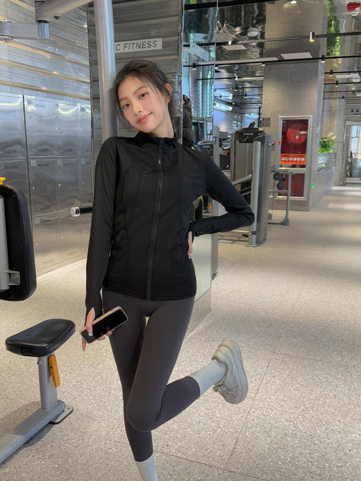 lu*u最强平替❗穿上️体态都变好了❗️【蜜桃锦纶瑜伽服】原版品质❗夏季纸片人穿搭必备 某lu旗舰店💰1080 开团仅需💰69 商品图4