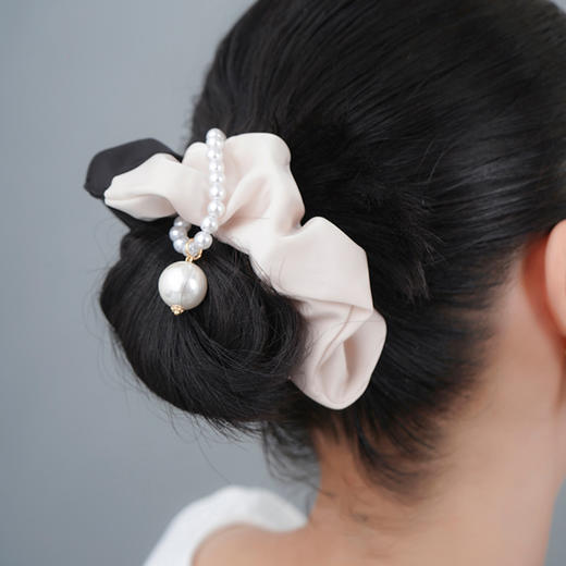 RSG郭培成衣品牌法式复古撞色珍珠绸缎发绳 商品图3