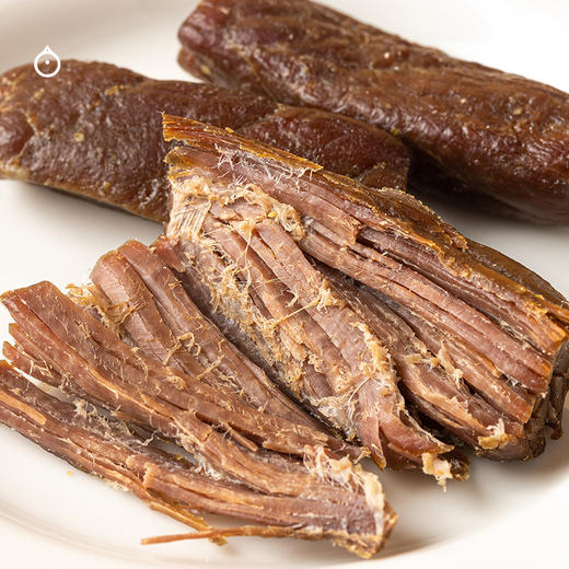 企鹅吃喝|手撕风干牛肉250g 香辣味 精选草饲牛后腿肉  内蒙牛肉干 湿润好嚼肉质紧实 商品图5
