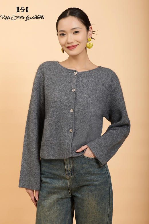 郭培成衣品牌精品系列个性圆领双兜毛织衫 商品图5