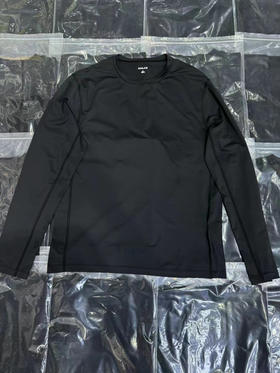 正品港版凯乐石 H8 速干长袖打底T恤

upf 50+ 紫外线阻隔率≥95%

腋下拼接裁剪 高强度运动贴合曲线

S M L XL XXL 黑色 

原价990港元
