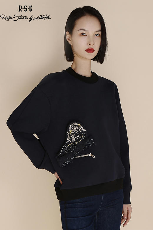 RSG郭培成衣品牌手工立体狮子刺绣拼色套头卫衣圆领通勤上衣 商品图5