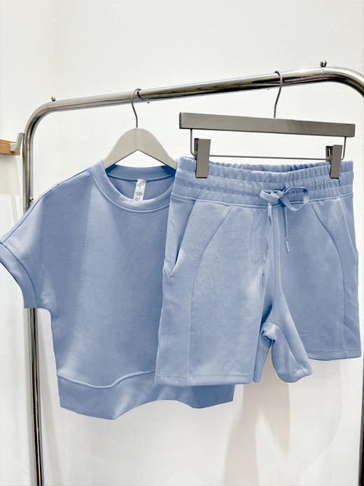 哈瓦塔砂洗（宽松）圆领宽松运落肩短袖H350101+宽松高腰运动短裤H351104 商品图11