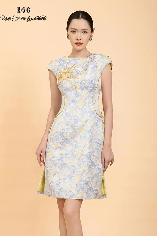 东方境X郭培联名系列：轻高定麦穗刺绣新中式旗袍礼服 商品图5