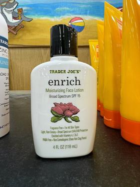 到手价115元/瓶 非常好用 强烈推荐 有机Trader Joe‘s 缺德舅滋润无香SPF15防晒霜118ml 美国代购，无中文标签，介意慎拍