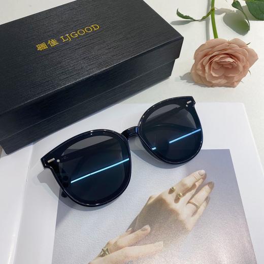 骊佳明星爆款墨镜  隔绝紫外线高清镜片 高清视野下的极致防晒体验 商品图3
