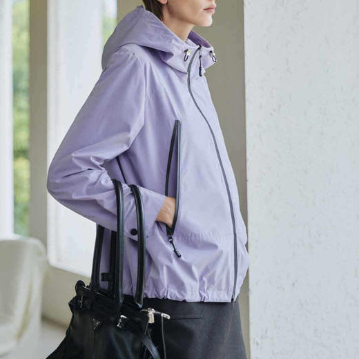 顺丰包邮21046洛诗琳2025春季新款轻户外插肩袖冲锋衣外套女135 商品图0