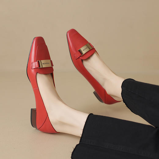 【预售5天】浅口方头低跟鞋女春秋新款牛皮金属扣小皮鞋粗跟法式单鞋YS&7043 商品图2