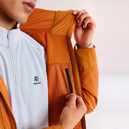 KAILAS凯乐石 户外运动 男款AT 80-PRO 棉服软壳外套 KG2430102 商品图3
