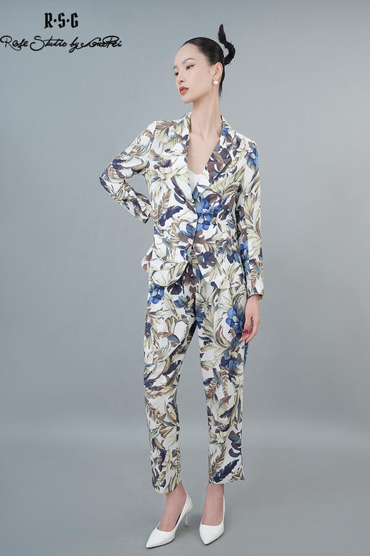 RSG2023度假风浪漫花卉休闲西服套装 商品图5