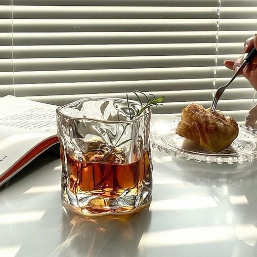 「4只装！高颜值扭扭杯」威士忌酒杯小微醺玻璃杯 居家日用水杯酒杯杯子餐饮用具 商品图3