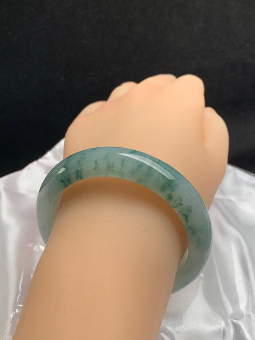 612587，54.6圈口，糯冰飘花正圈平安镯，晴底飘花，底子胶润 商品图4