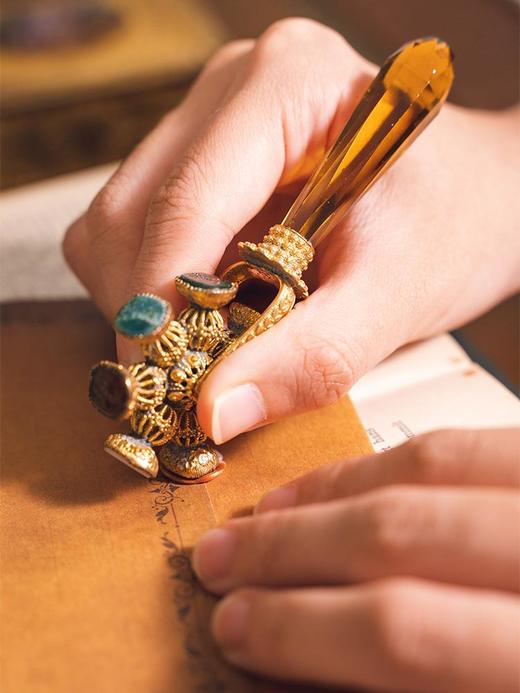 【已售】独角鹿西洋古董 19世纪法国出品烟晶手柄装饰铜鎏金精雕镶嵌星期主题七色硬石转轮式火漆印章 商品图1