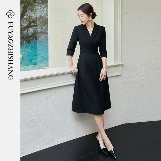 FUYAO扶摇 黑色国风连衣裙女2025新款七分袖裙子新中式盘扣小黑裙 商品图3