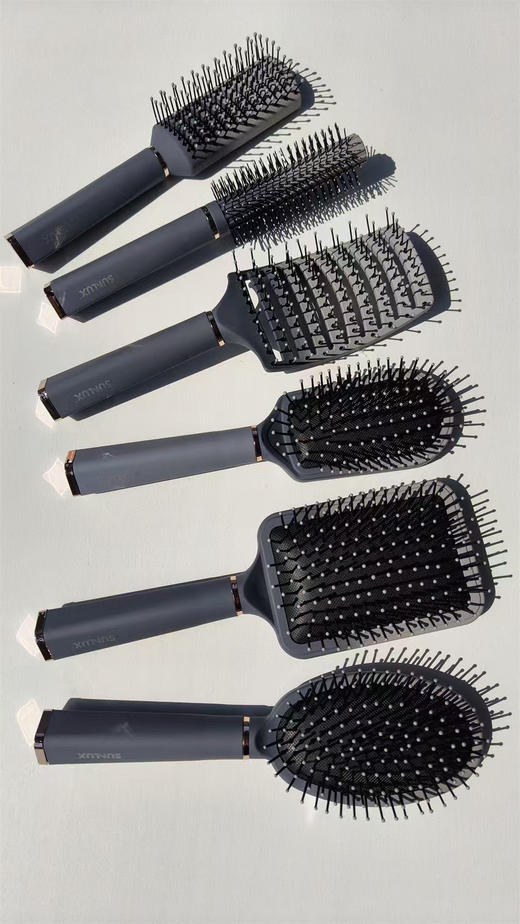 SUNLUX原单正品6件套灰色质感气囊梳空气梳套装
官网单件售价8.94美金，6件套53美金，合计人民币384元 商品图5