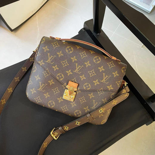 LV 老花 Pochette metis 邮差包 商品图0