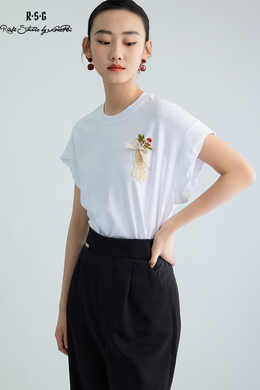 郭培成衣品牌【“药”爱自己】重工刺绣小飞袖圆领T恤上衣 商品图5