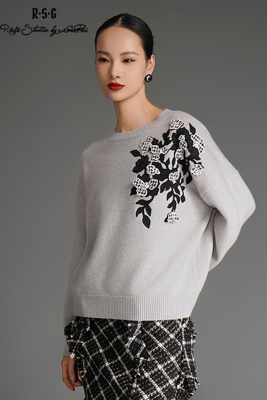 RSG郭培成衣品牌国风千鸟格立体设计芙蓉花灰色高级秋冬保暖毛衣 商品图5