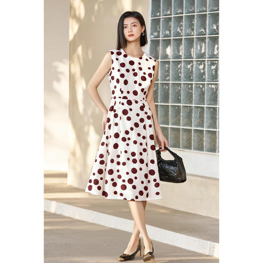 米思阳2025夏季新款时尚高级感波点连衣裙减龄显瘦背心A字裙1868 商品图2