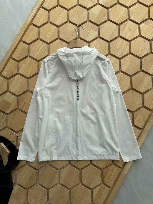 点此购买 迪桑特综训男士防晒服防晒衣UPF50外套 LL 314168 商品图2