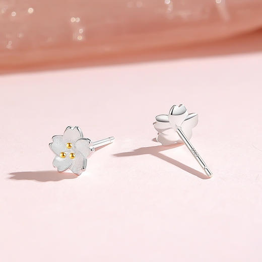 卡蒂罗/KADER 遇见桃花耳钉 在逃公主 新中式 花朵耳饰 精致大方 轻奢小众养耳洞睡觉免摘纯银配饰 商品图2